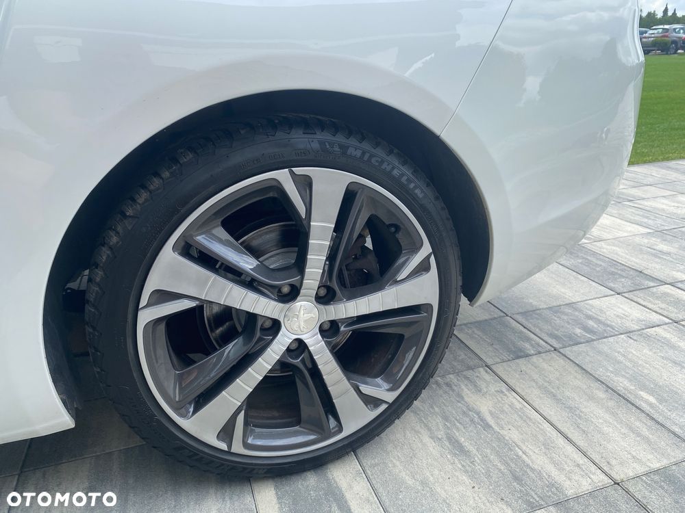 Peugeot 308 BlueHDi 180 EAT6 GT - 28