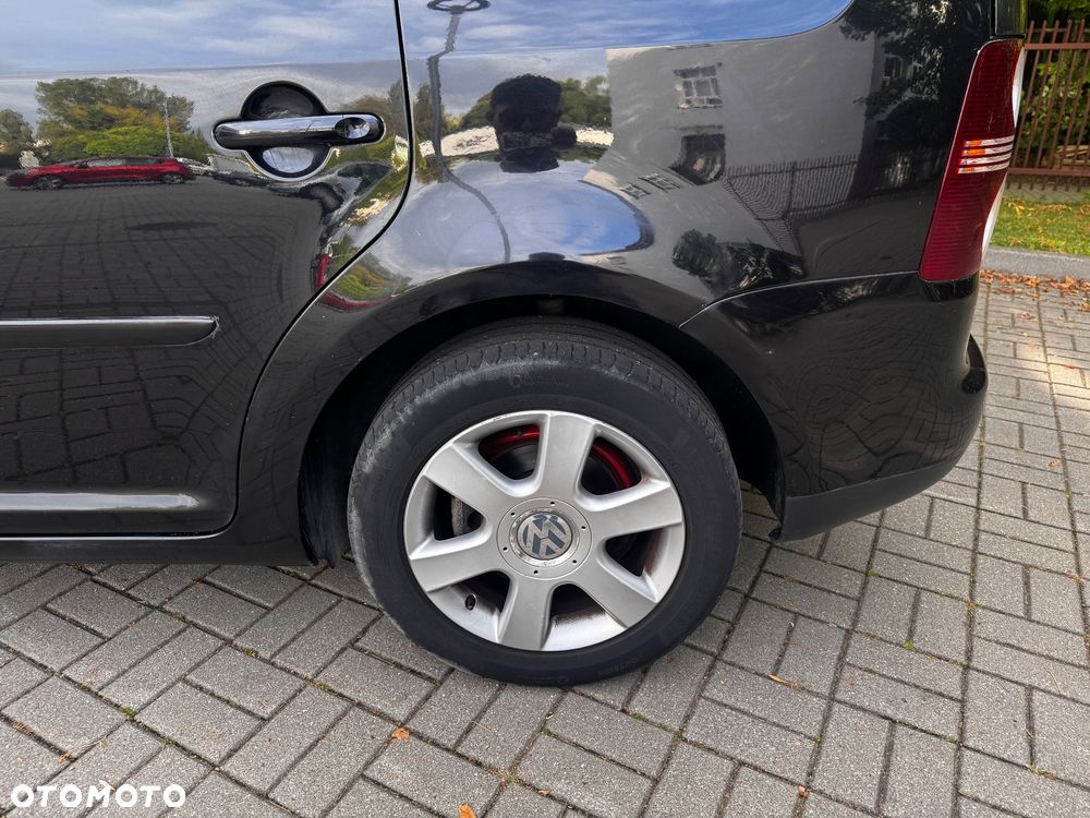 Volkswagen Touran 1.9 TDI DPF Trendline DSG - 12