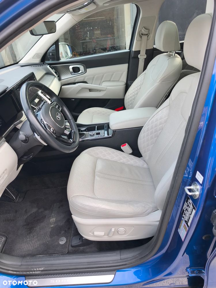 Kia Sorento - 33