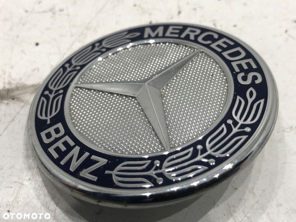EMBLEMAT PRZÓD  MERCEDES-BENZ KLASA GLK (X204) 2008 - 2015 220 CDI 4-matic (204.984, 204.997) 125 - 2