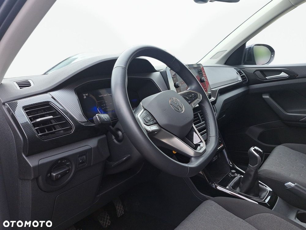 Volkswagen T-Cross - 24