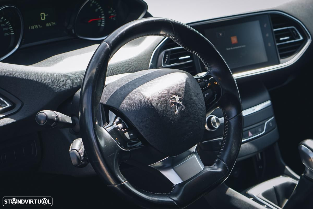 Peugeot 308 1.2 PureTech Style - 15