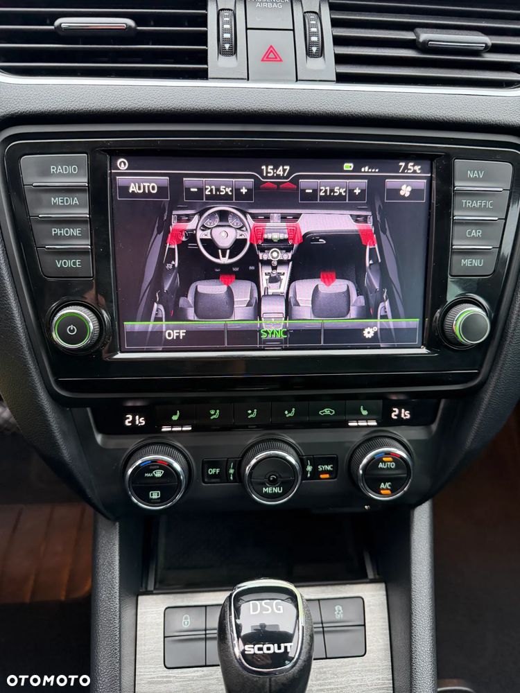 Skoda Octavia 2.0 TDI 4x4 DSG Scout - 31