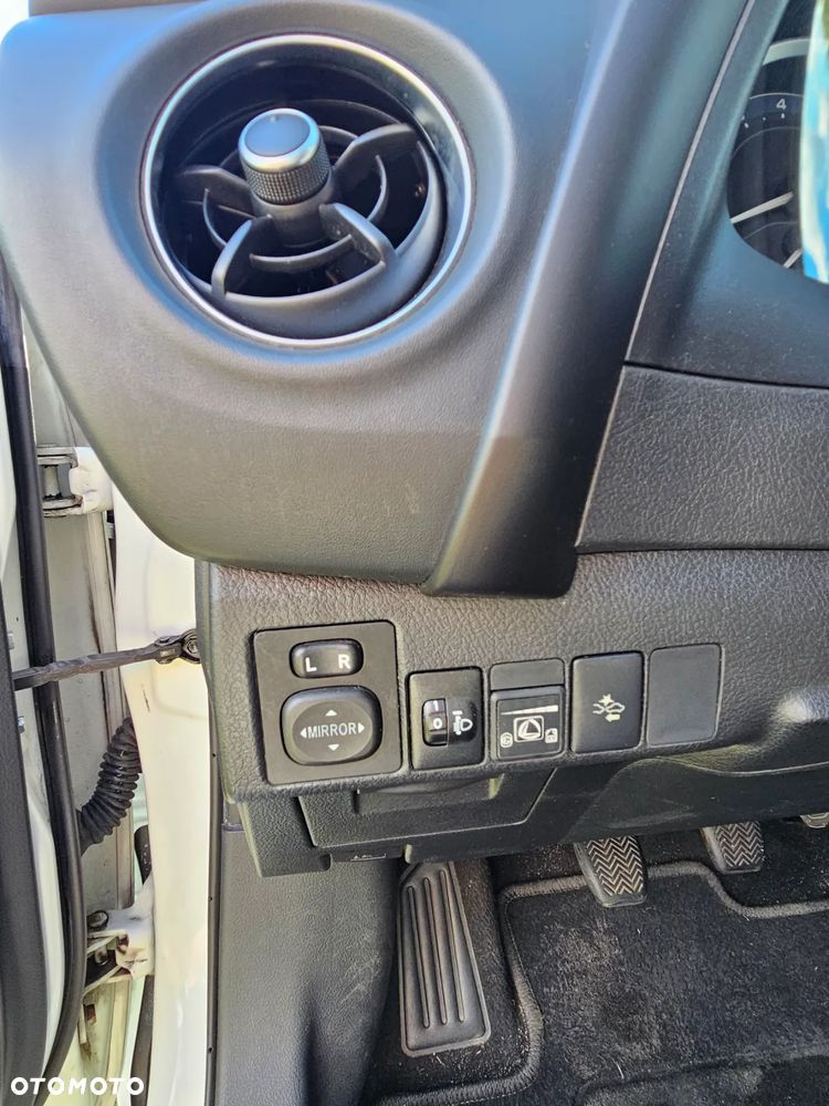 Toyota Corolla 1.6 Comfort - 12