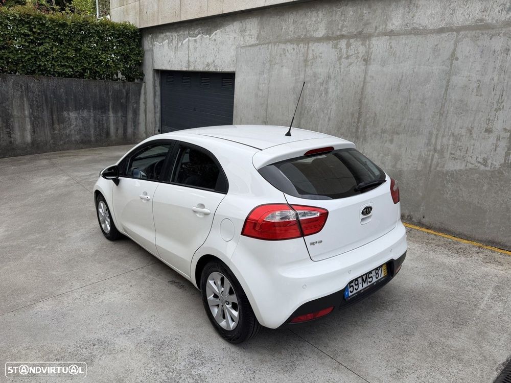 Kia Rio 1.2 CVVT LX - 5