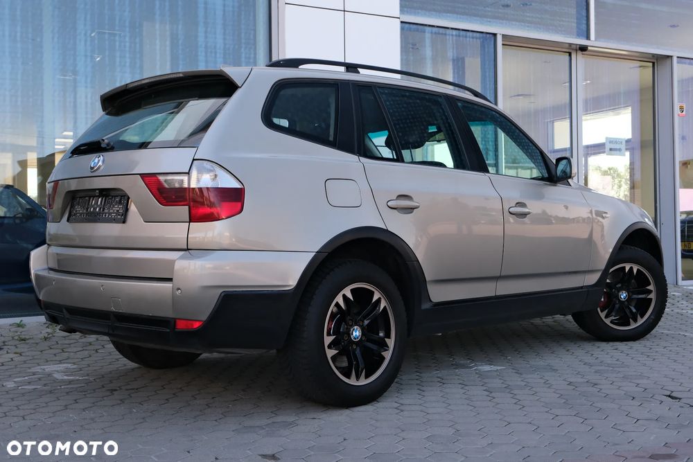 BMW X3 2.0d - 8
