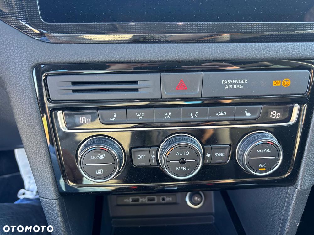 Volkswagen Golf Sportsvan 1.5 TSI ACT OPF DSG Highline - 16