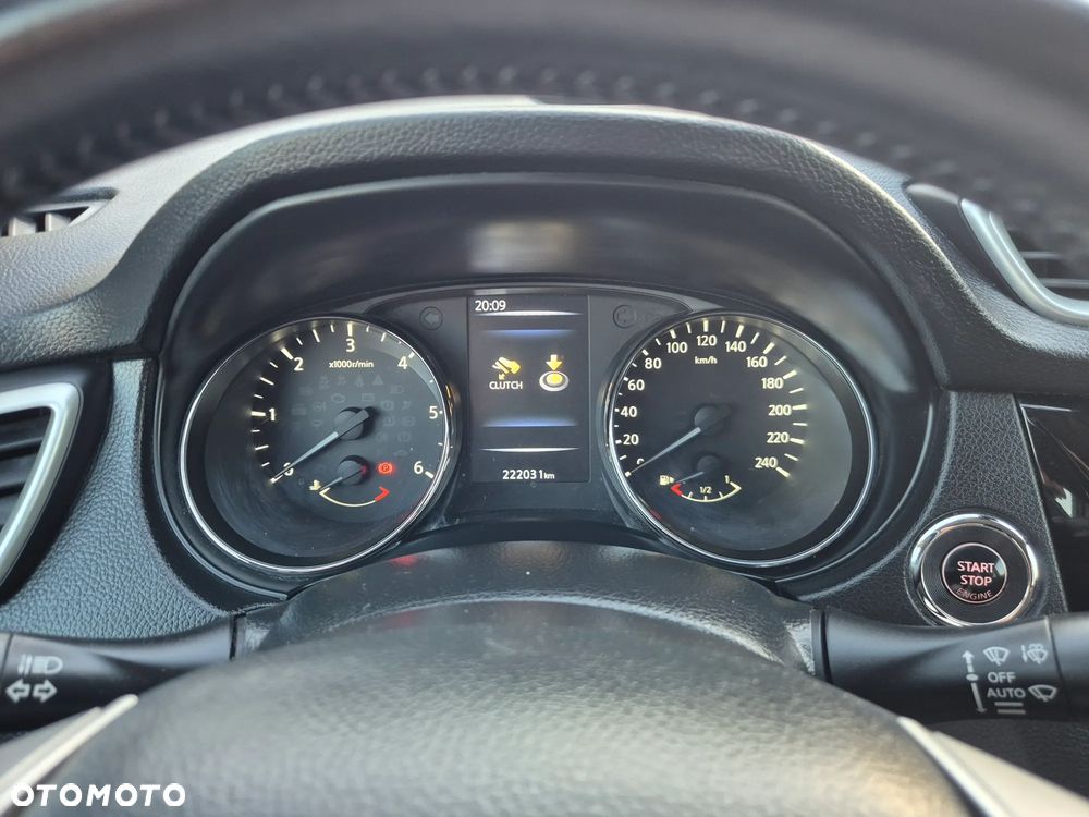 Nissan Qashqai 1.6 DCi 4x4 Tekna - 11