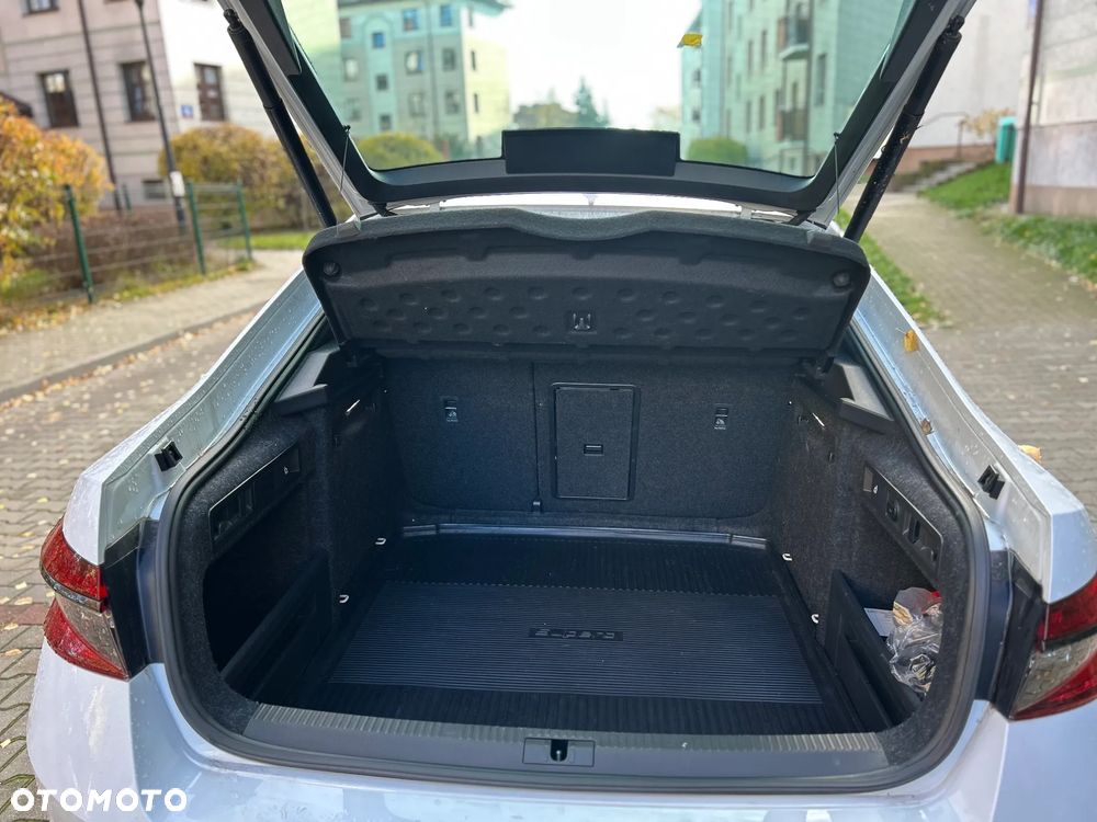 Skoda Superb 1.5 TSI Sportline - 9