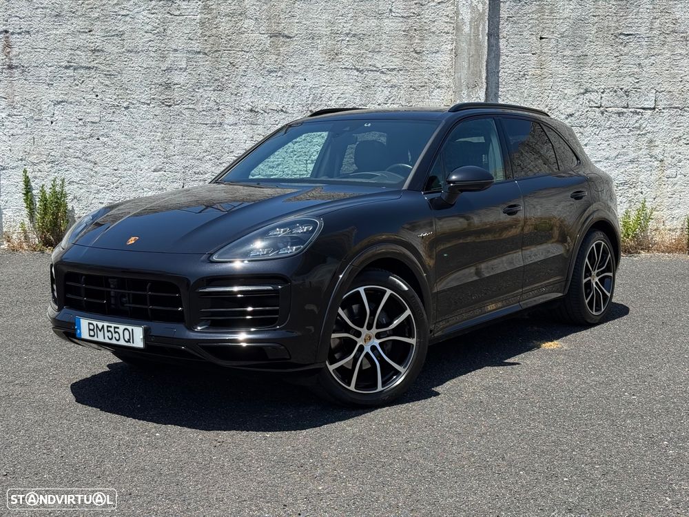 Porsche Cayenne - 1