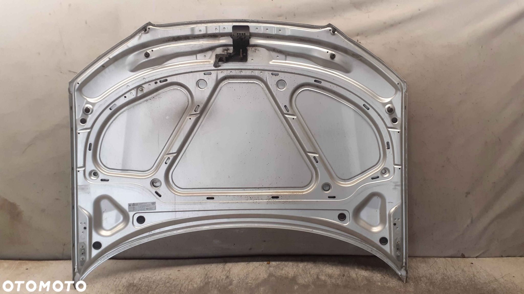 ) MASKA POKRYWA SILNIKA AUDI A3 8P LY7W SREBRNA PRZED LIFT - 4