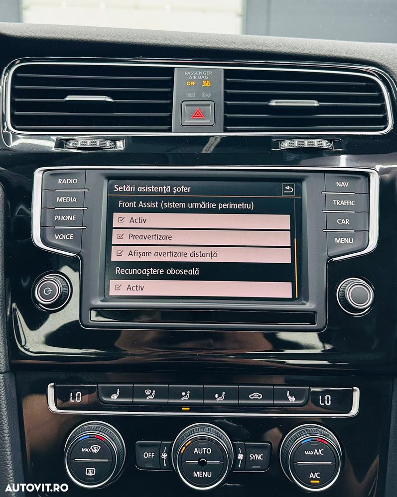 Volkswagen Golf 1.6 TDI DPF BMT Highline - 29