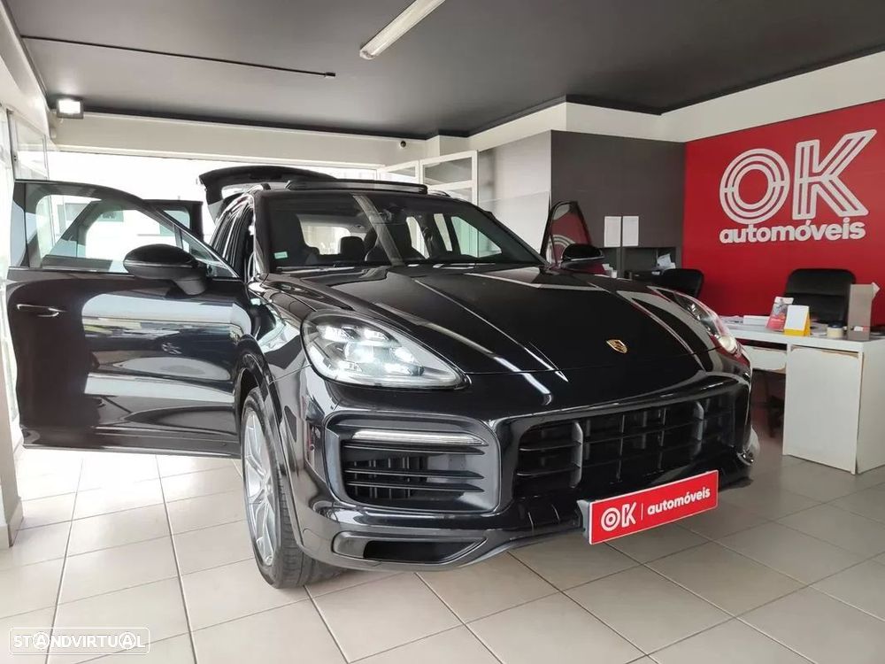 Porsche Cayenne E-Hybrid Platinum Edition — fotografia 15