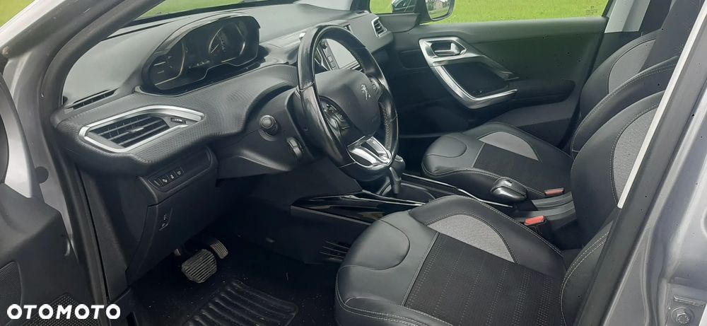 Peugeot 2008 - 9