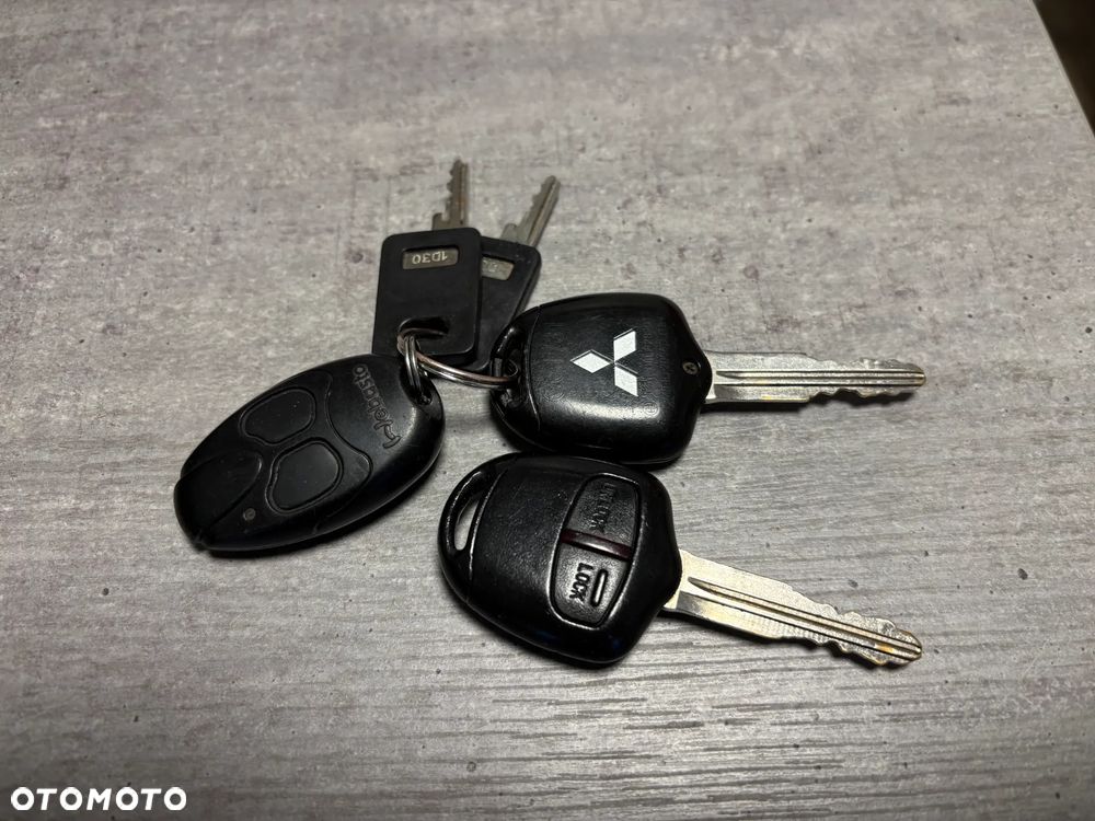 Mitsubishi Outlander 2.2 DI-D 4WD Invite - 32