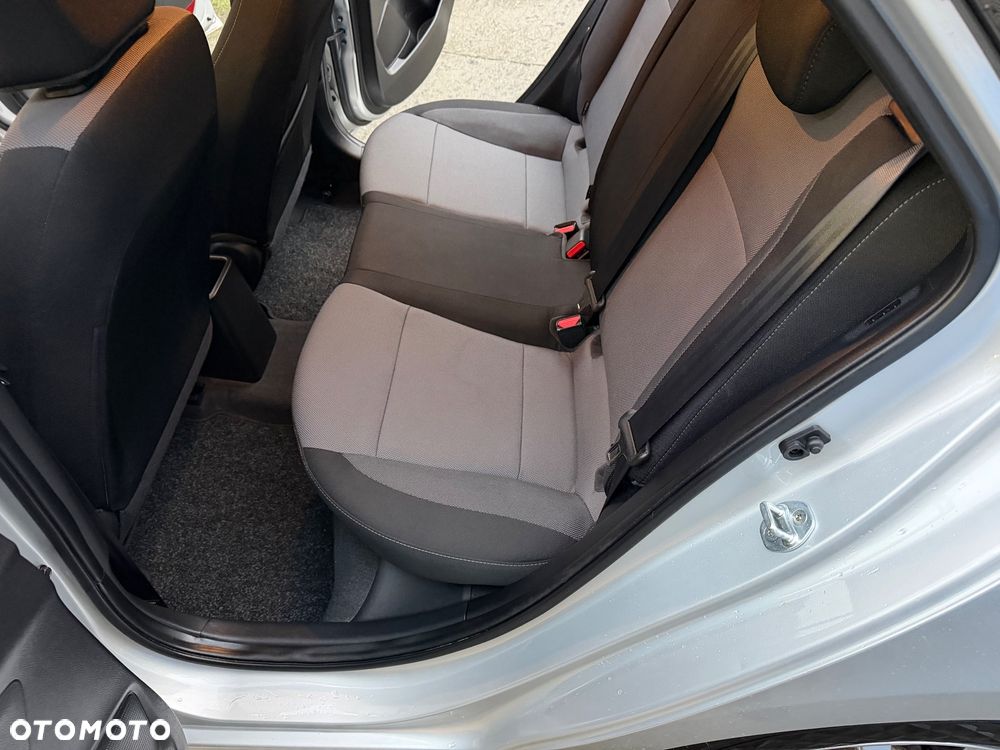 Hyundai i20 - 23