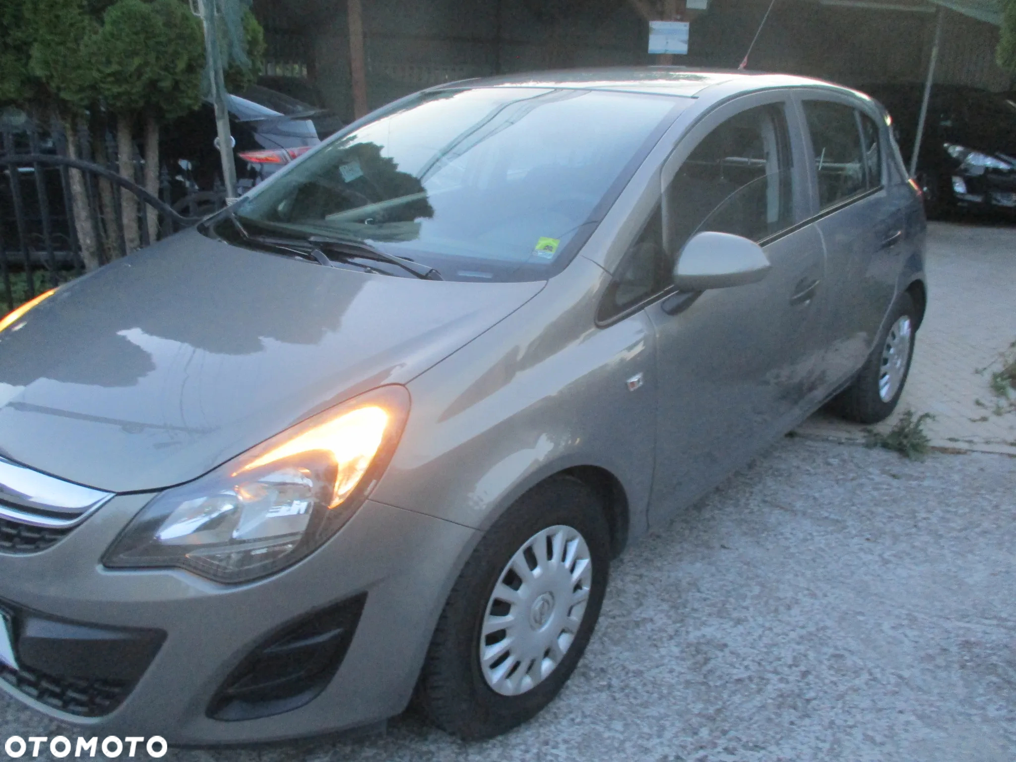 Opel Corsa 1.2 16V Edition / Active - 5