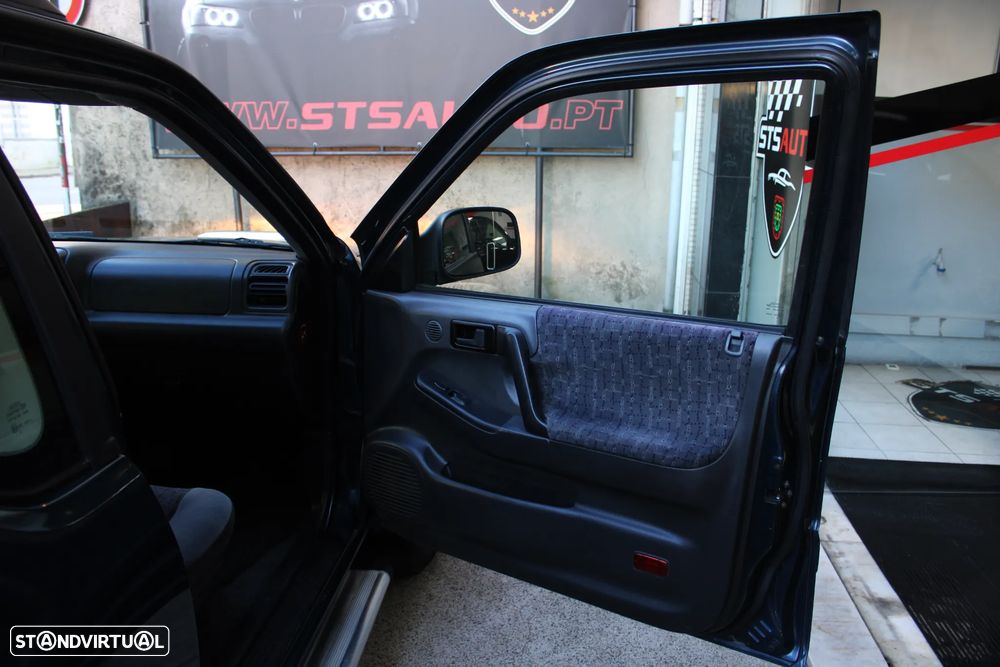 Opel Frontera 2.2 DTi Sport - 25