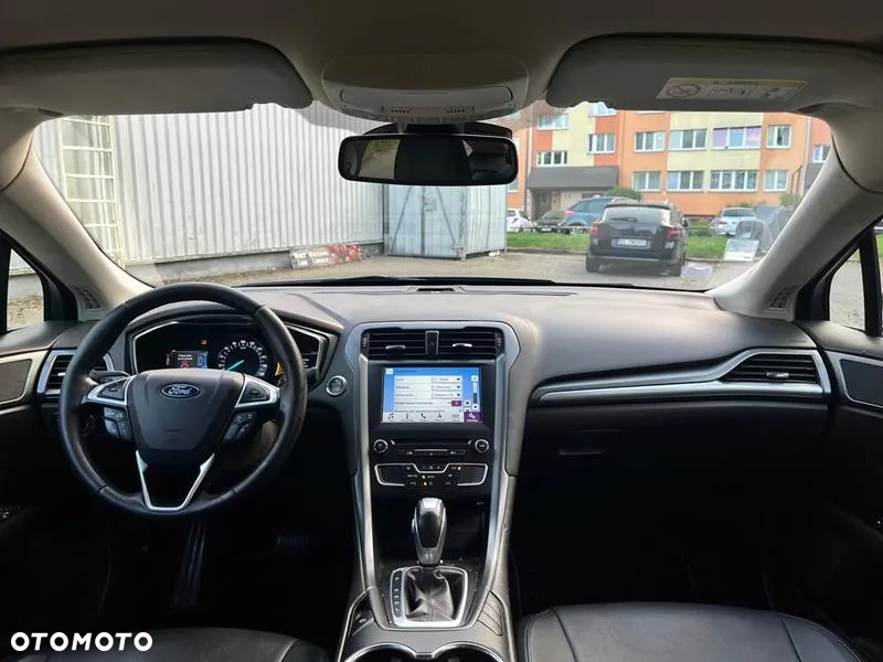Ford Mondeo - 18