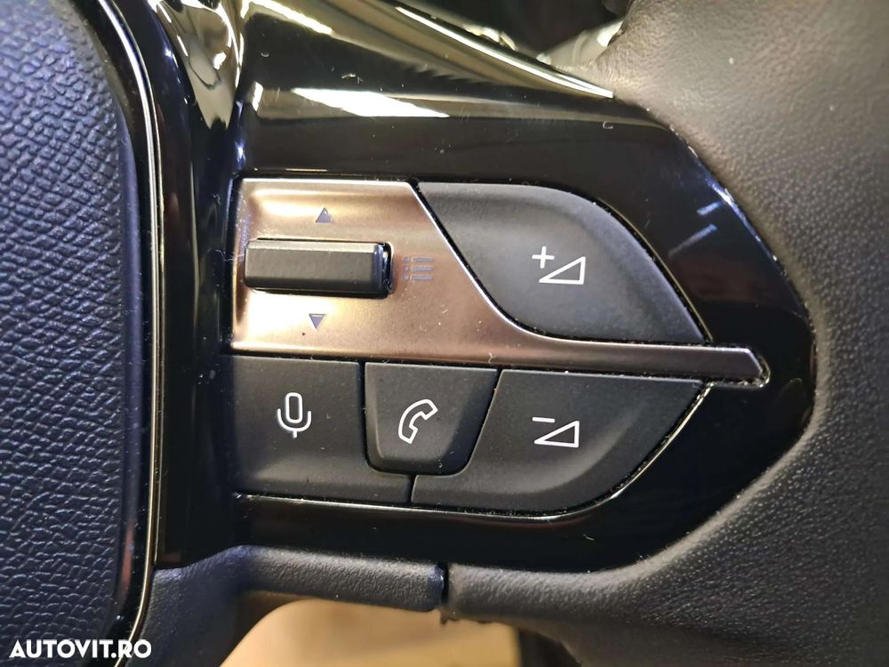 Peugeot 308 1.5 BlueHDi FAP STT EAT8 Active Pack - 19