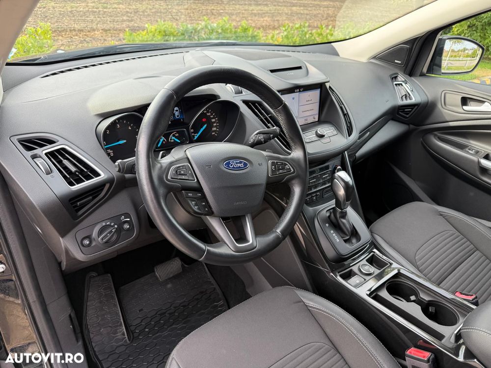Ford Kuga - 5