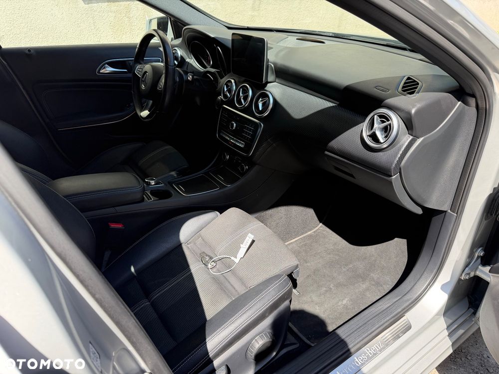 Mercedes-Benz Klasa A 200 7G-DCT Style - 13