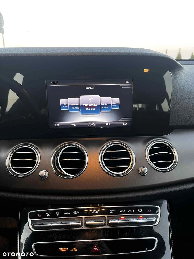 Mercedes-Benz Klasa E 200 d T 9G-TRONIC Exclusive - 11