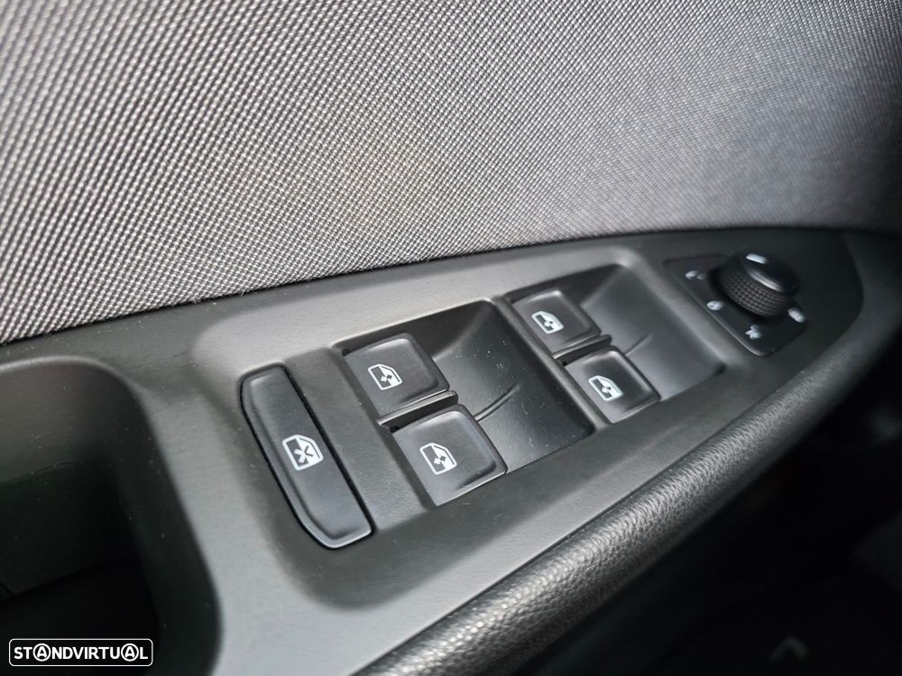 SEAT Leon ST 1.6 TDI Style S/S - 19