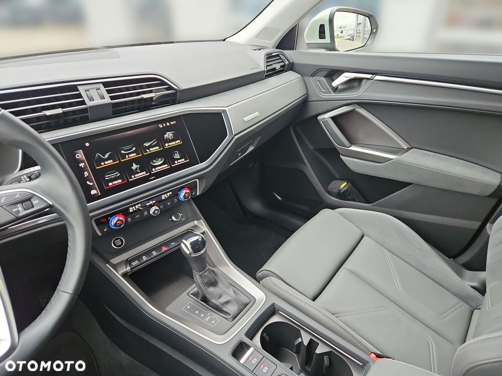 Audi Q3 35 TFSI mHEV S-Line S tronic - 17