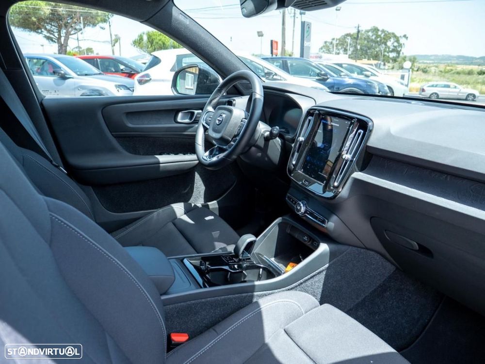 Volvo XC 40 Recharge Pro - 17
