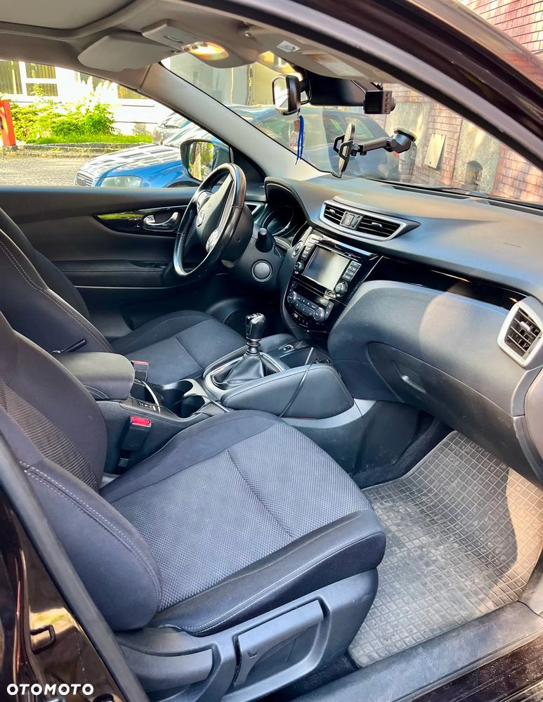 Nissan Qashqai 1.6 DIG-T N-Connecta - 11