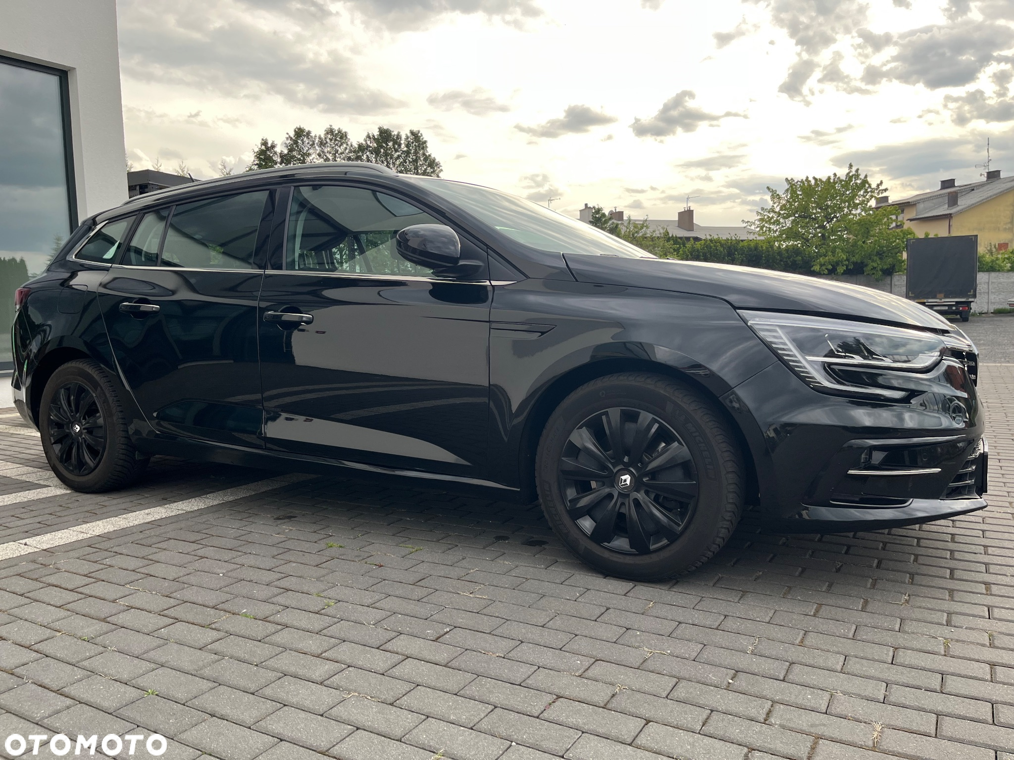 Renault Megane E-TECH Plug-in Hybrid 160 E-Tech engineered - 11