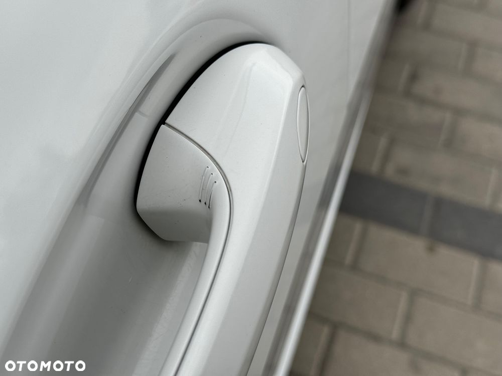 BMW Seria 2 220d M Sport sport - 23