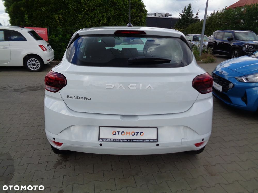 Dacia Sandero - 5
