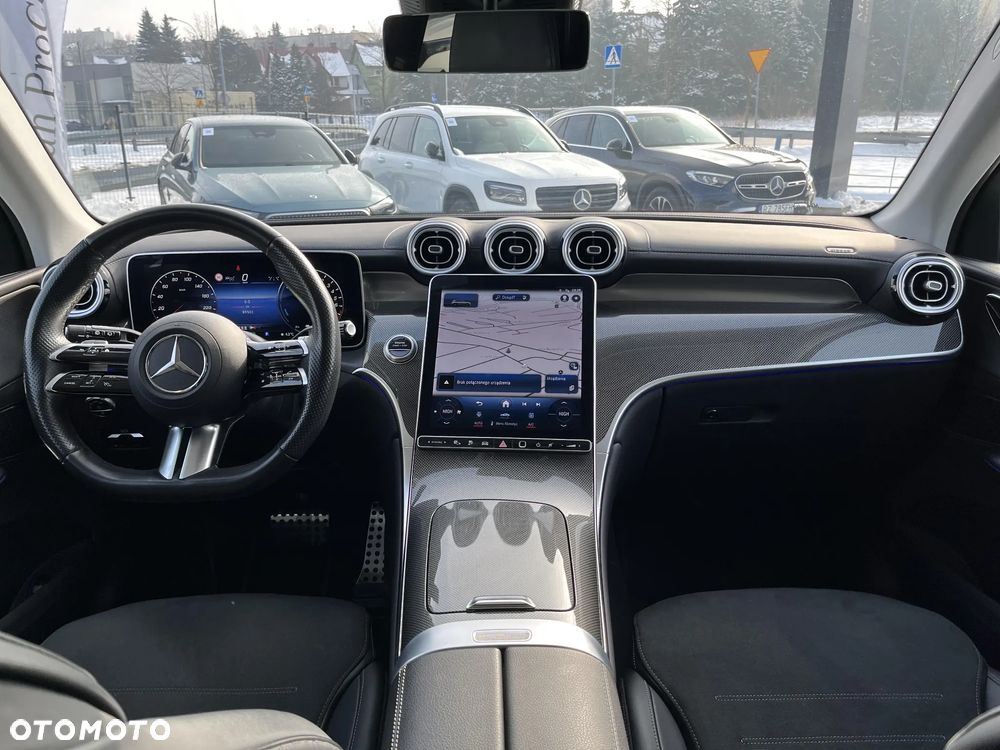Mercedes-Benz GLC 300 e PHEV 4-Matic AMG Line - 11