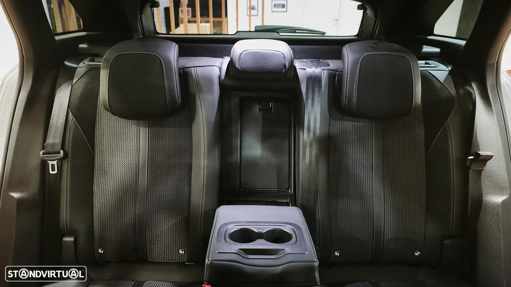 Peugeot 3008 1.6 Hybrid4 GT Line e-EAT8 - 25