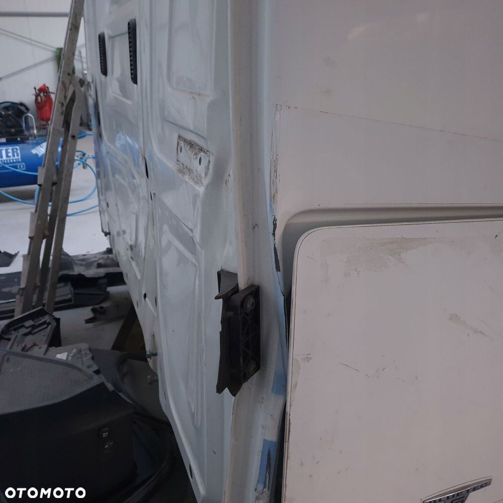 actros mp4 kabina szeroka stream space 2500 goła konstrukcja - 9