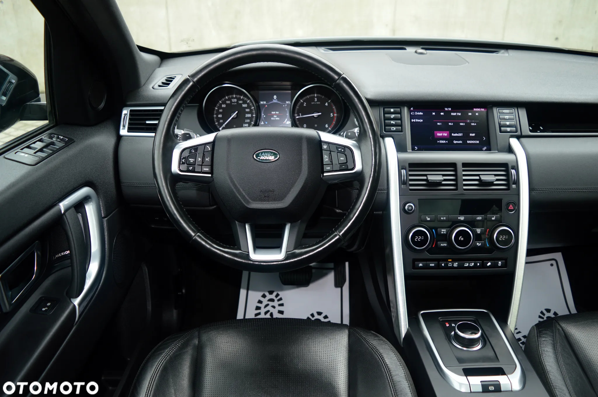 Land Rover Discovery Sport - 14