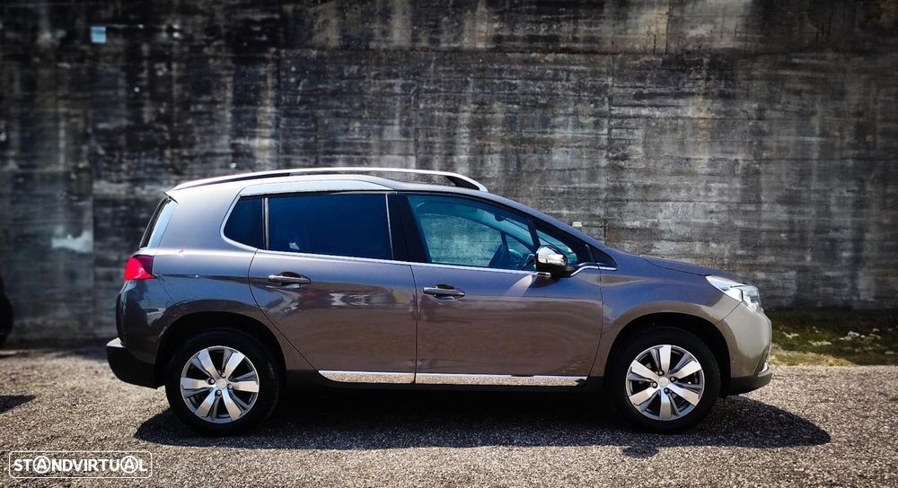 Peugeot 2008 1.2 PureTech Allure - 7