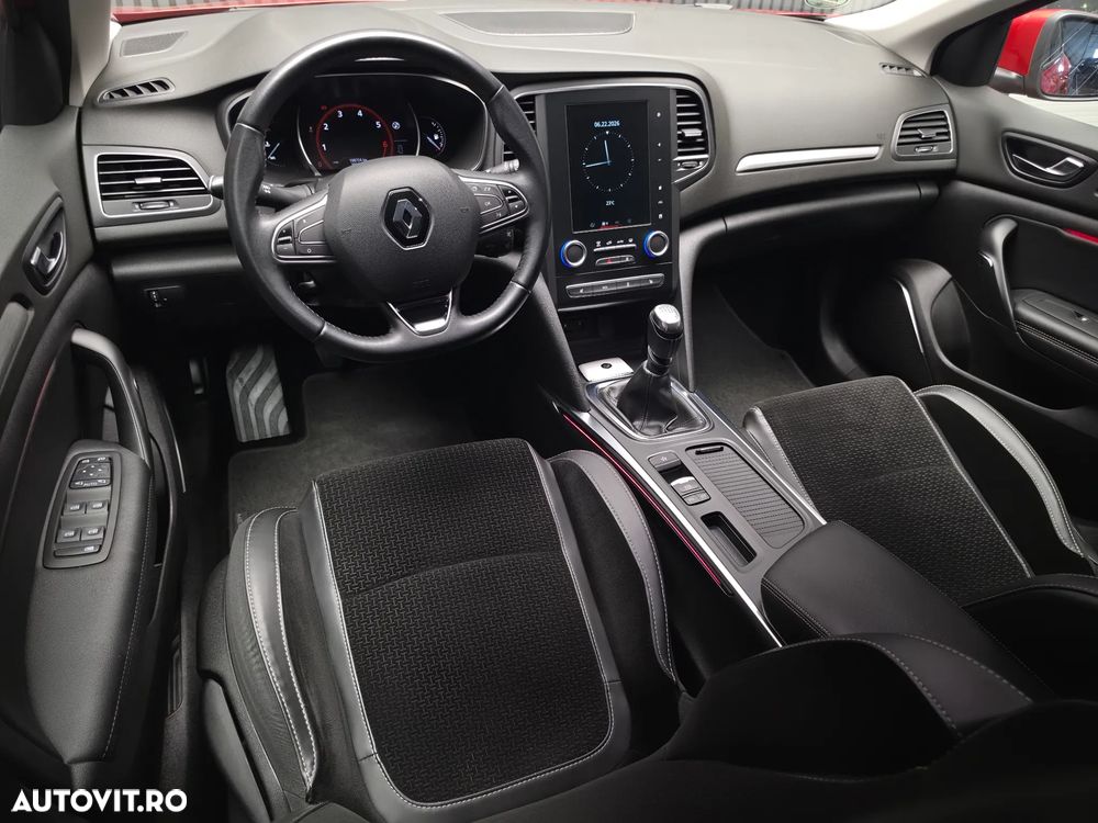 Renault Megane ENERGY TCe 130 LIMITED - 32