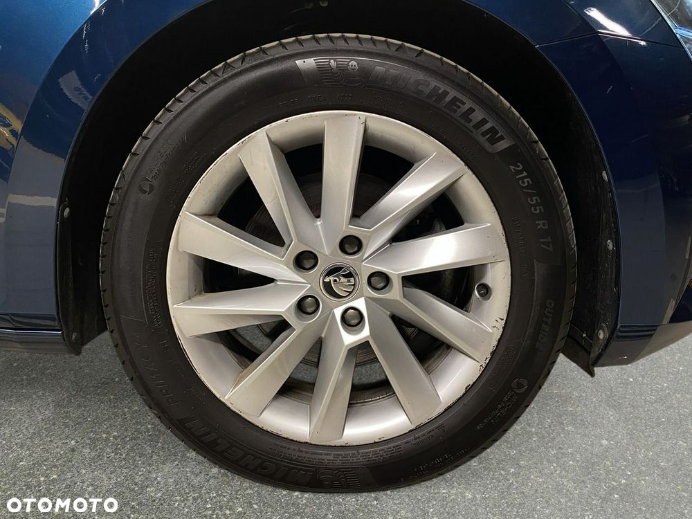Skoda Superb 2.0 TDI SCR Ambition DSG - 11