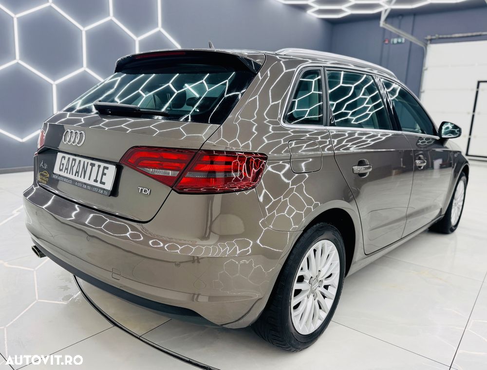 Audi A3 1.6 TDI Sportback Attraction - 4