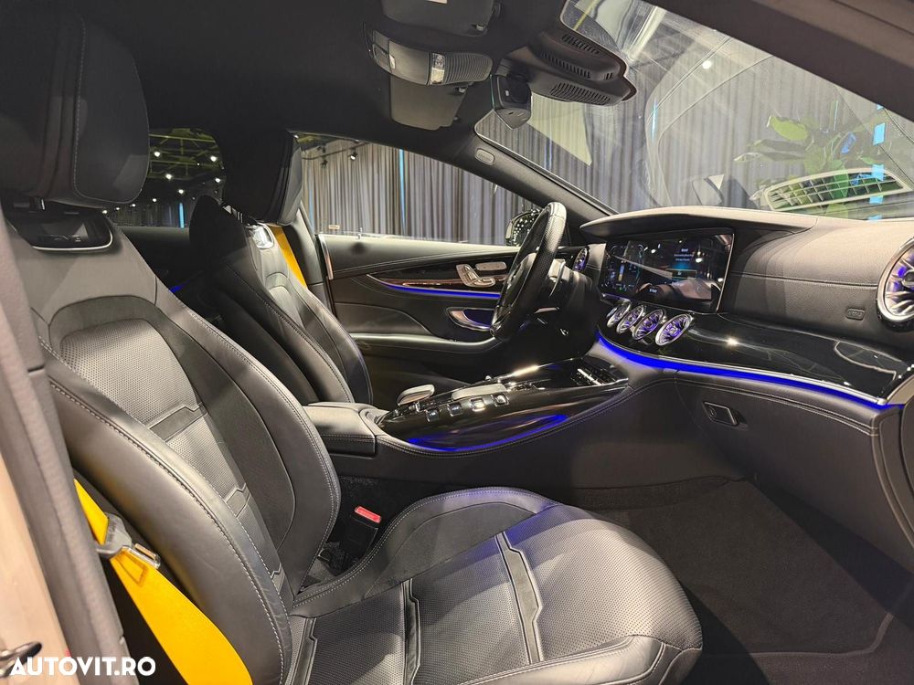 Mercedes-Benz AMG GT 4-door Coupe - 32
