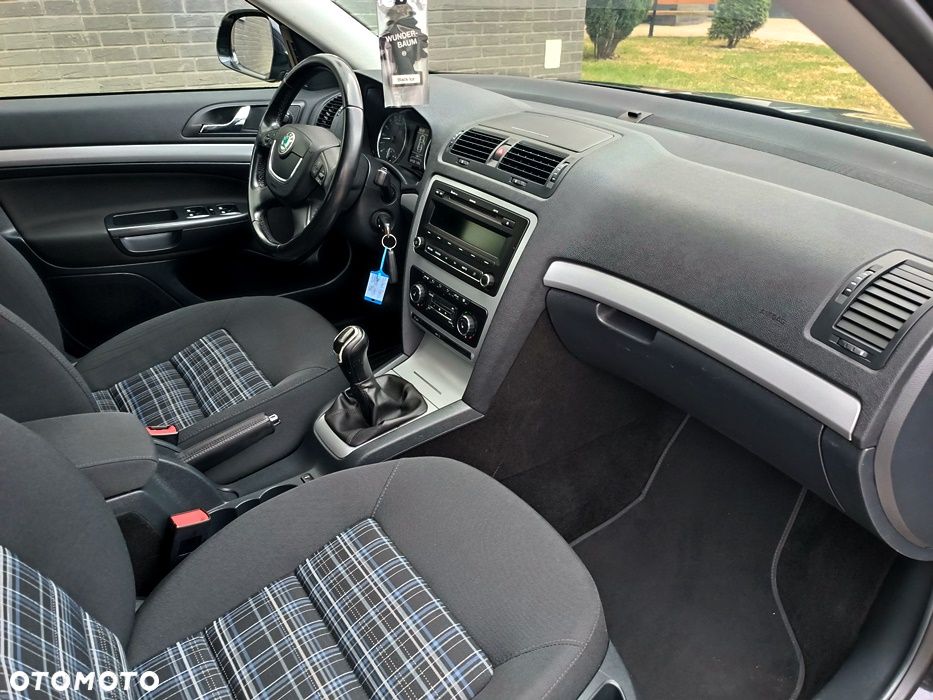 Skoda Octavia 1.6 TDI DPF Active - 22