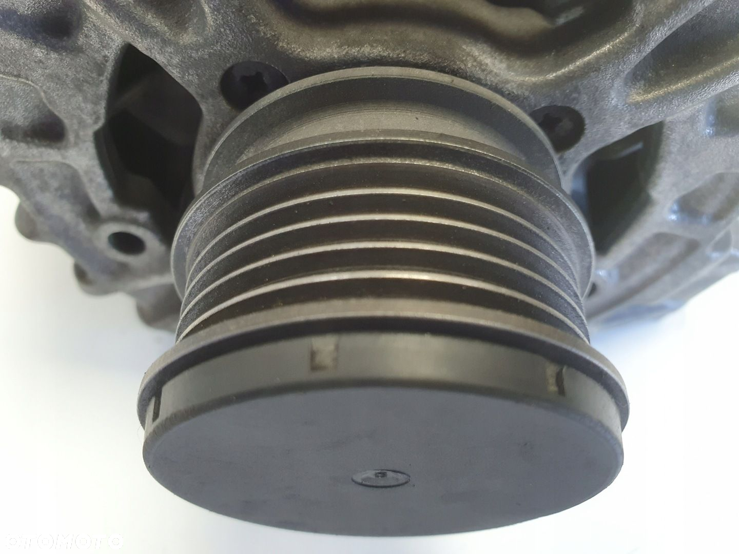 Volvo S60 II V60 2.0 D4 ALTERNATOR 31285627 - 4