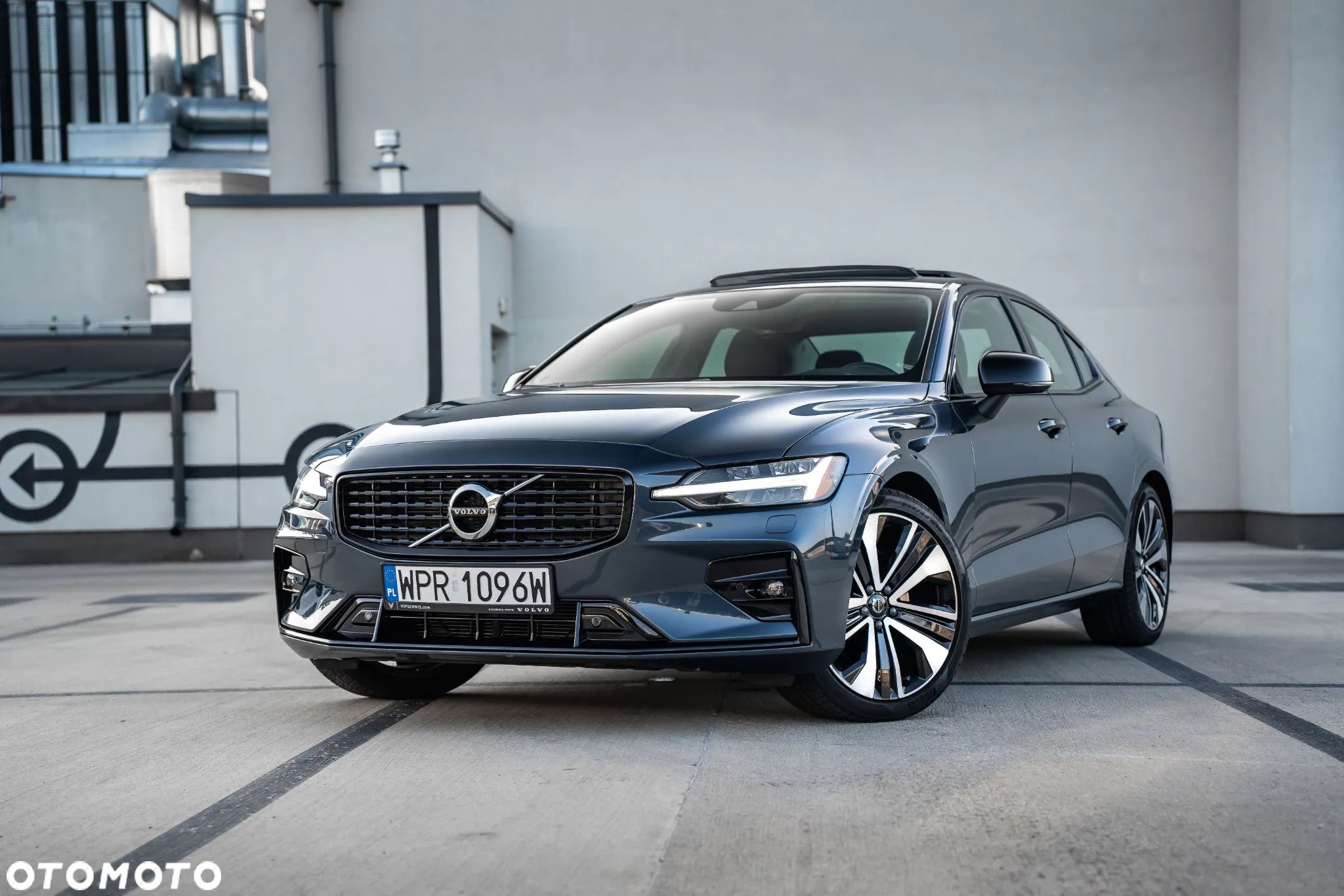 Volvo S60 - 1