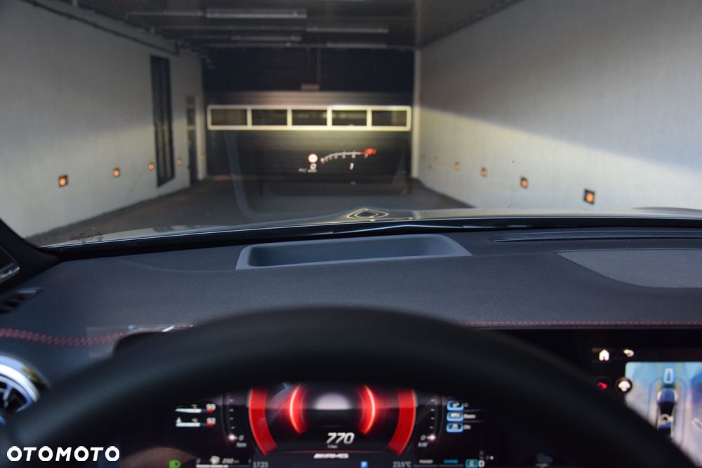Mercedes-Benz CLA AMG 35 4-Matic 7G-DCT - 17