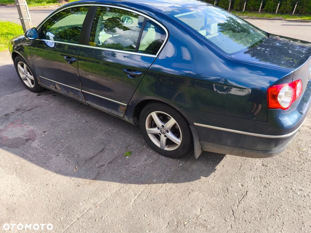 Volkswagen Passat 2.0 TDI Comfortline - 3