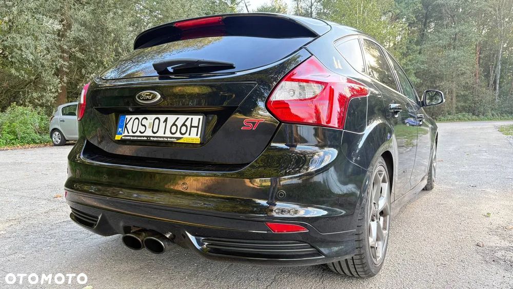 Ford Focus ST - 9