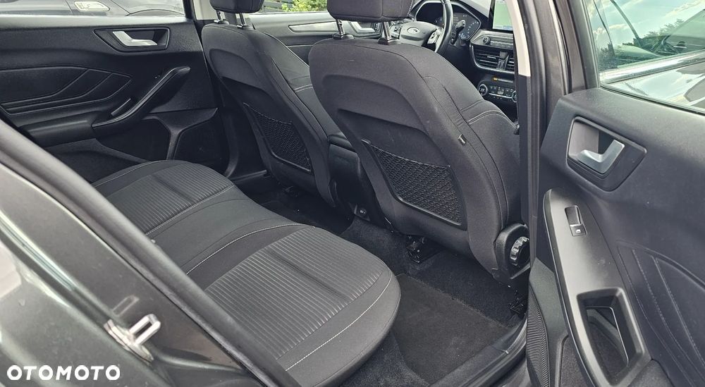 Ford Focus 1.5 EcoBlue Start-Stopp-System TITANIUM - 23